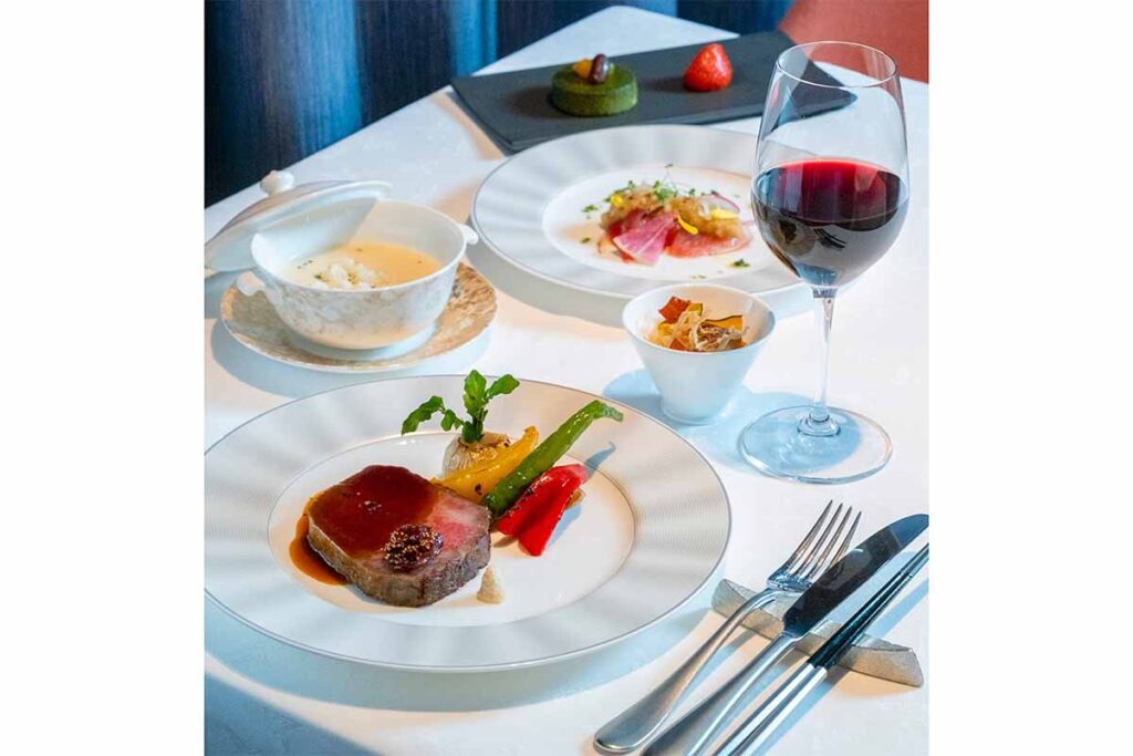 飛鳥クルーズ公式による料理イメージの画像